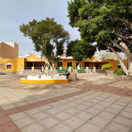 Casa Plaza San Nicolas De Bari Sardina エクステリア 写真